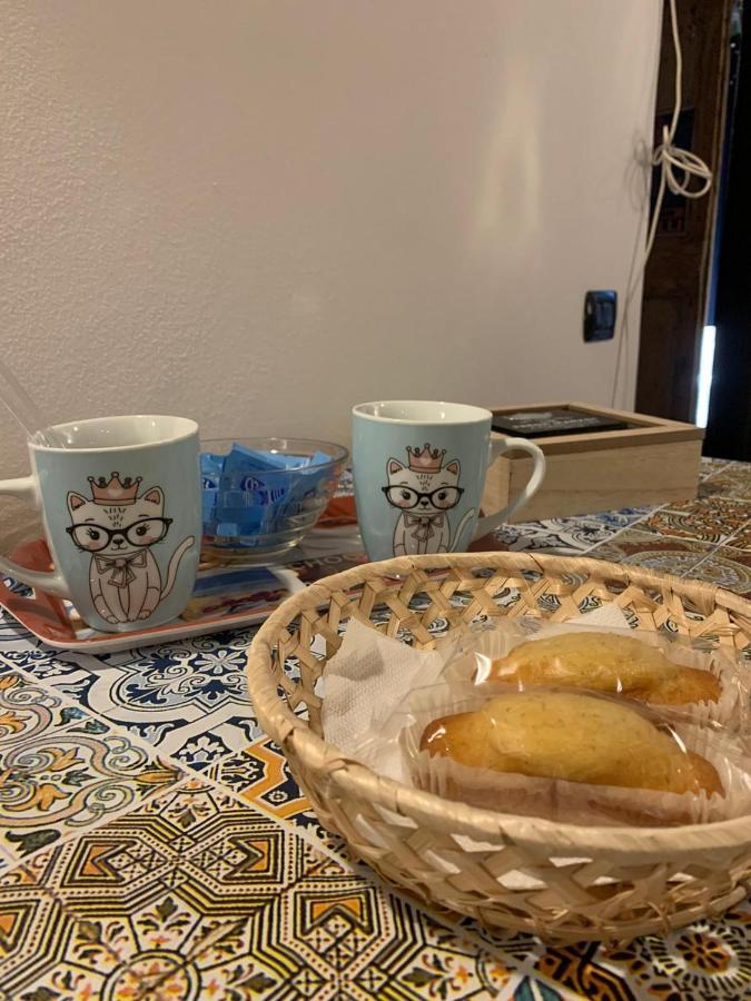 Le Parole Del Gatto Daire Cenova Dış mekan fotoğraf